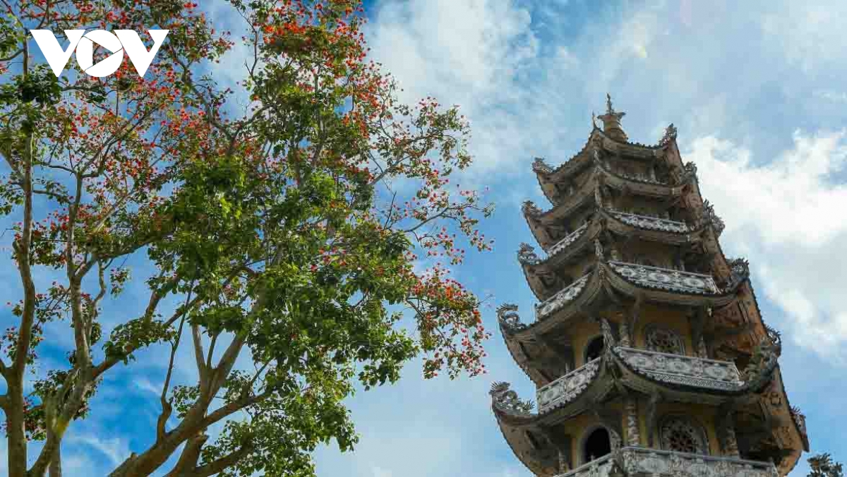 An insight into a beautiful Buddhist shrine in Da Lat city